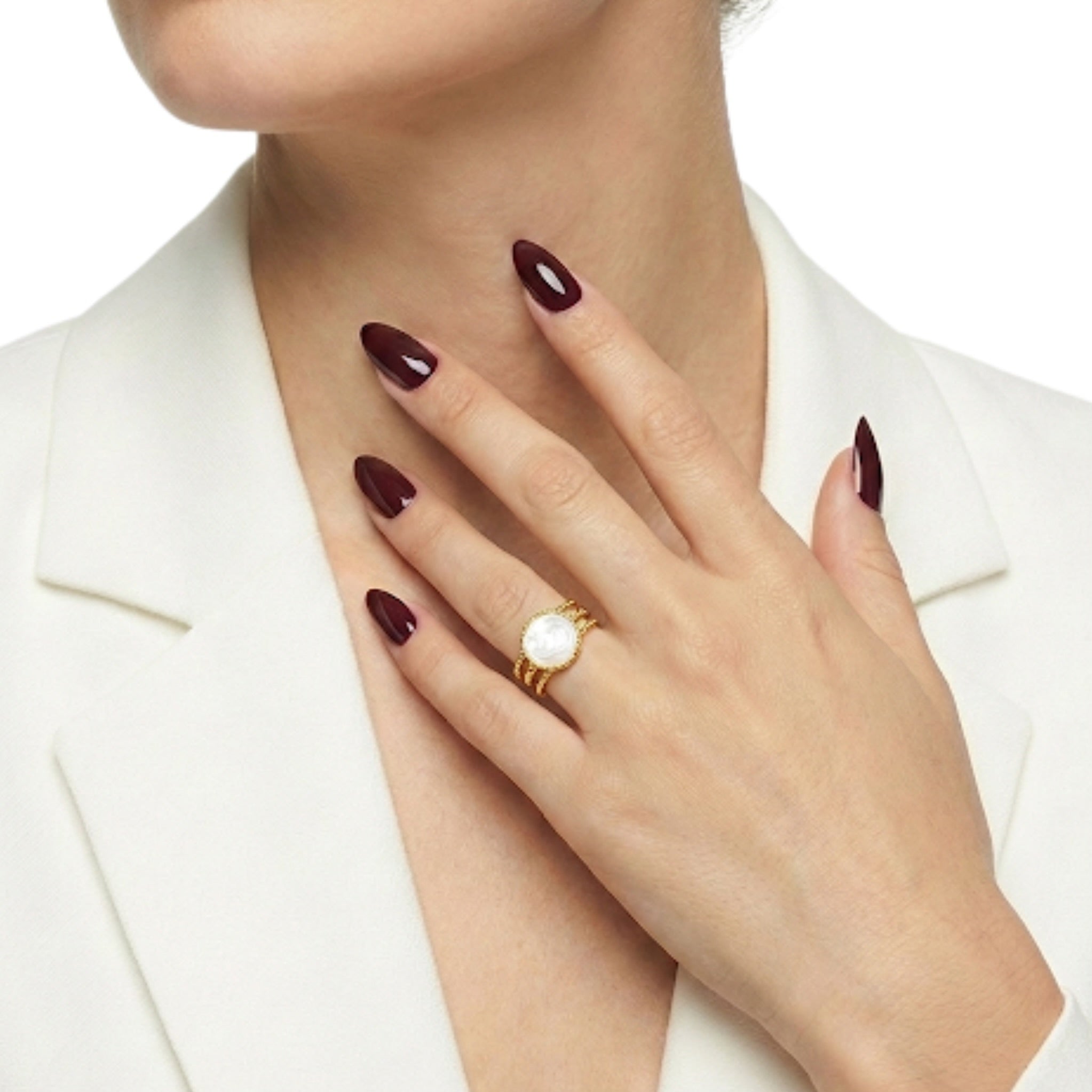 Rope Band Ring with White Center Stone
