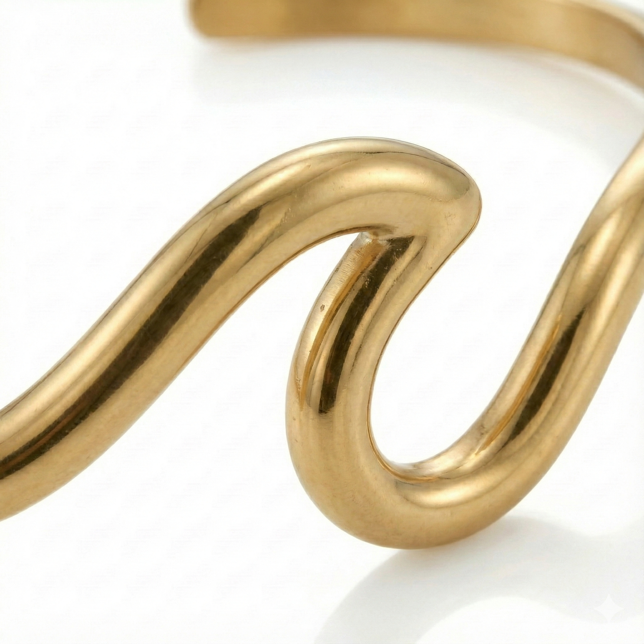 Narrow Minimal Wave Bangle In Gold