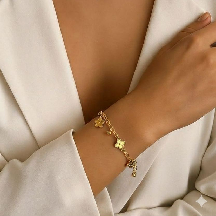 Simple Leaf Clover Bracelet