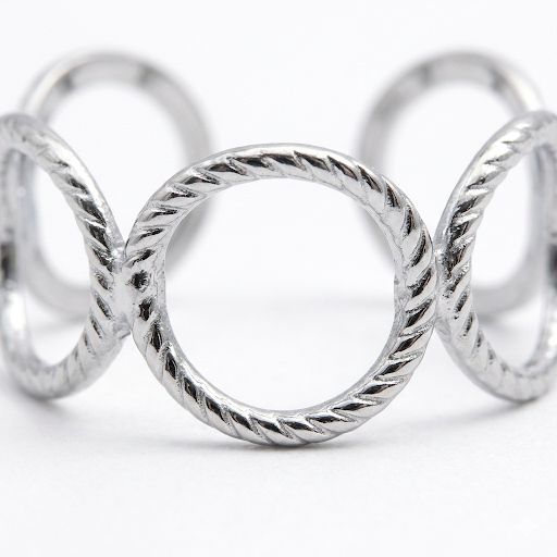 Silver Interlocking Circle Ring