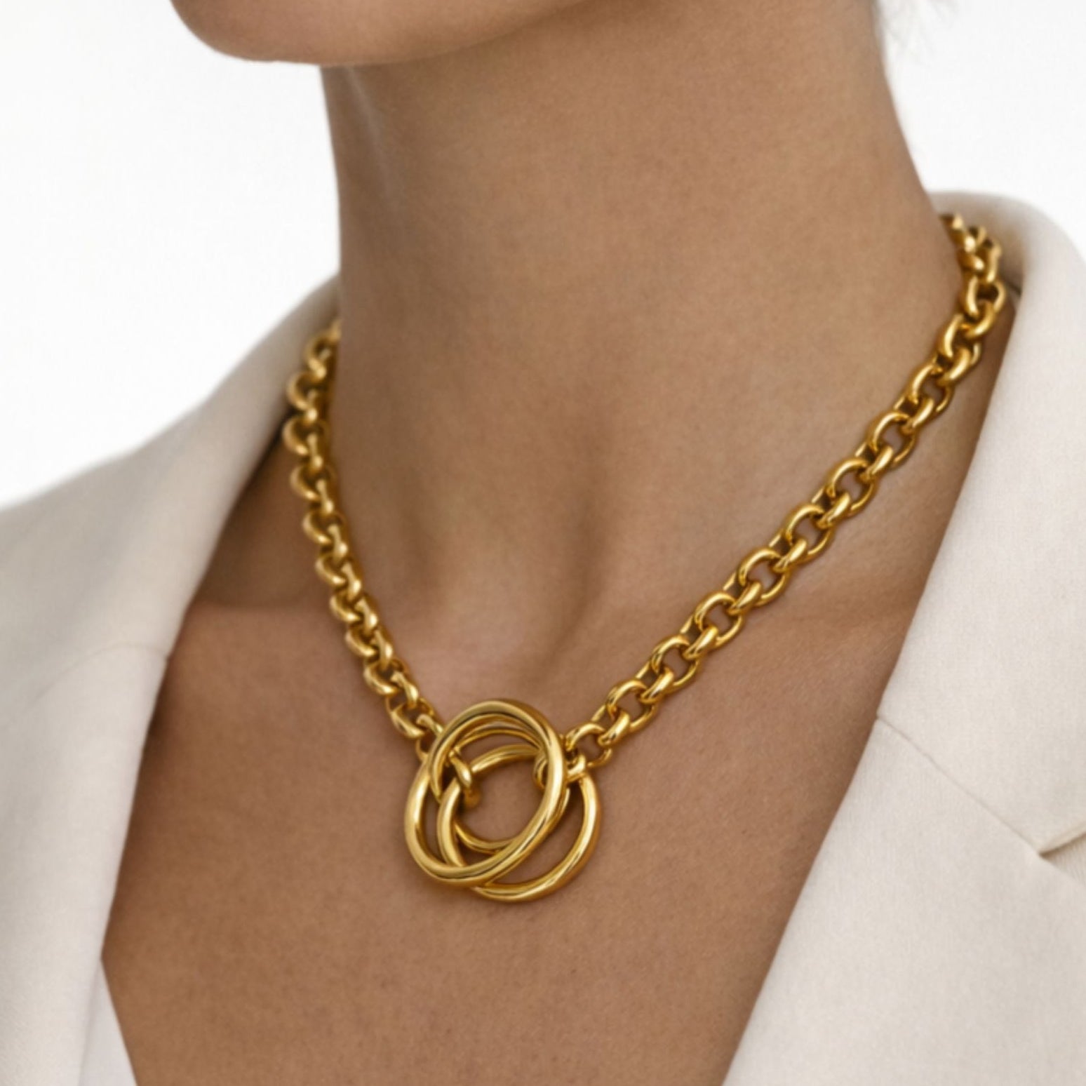 Gold Interlocking Circle Necklace