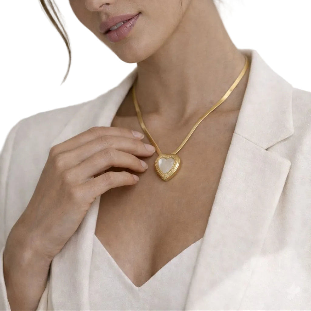 White Elegant Heart Pendant Necklace With Herringbone Chain