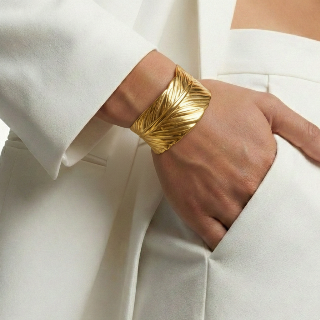 Leaf-Engraved Gold Bangle With Branch