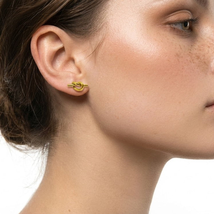 Simple Gold Loop Stud